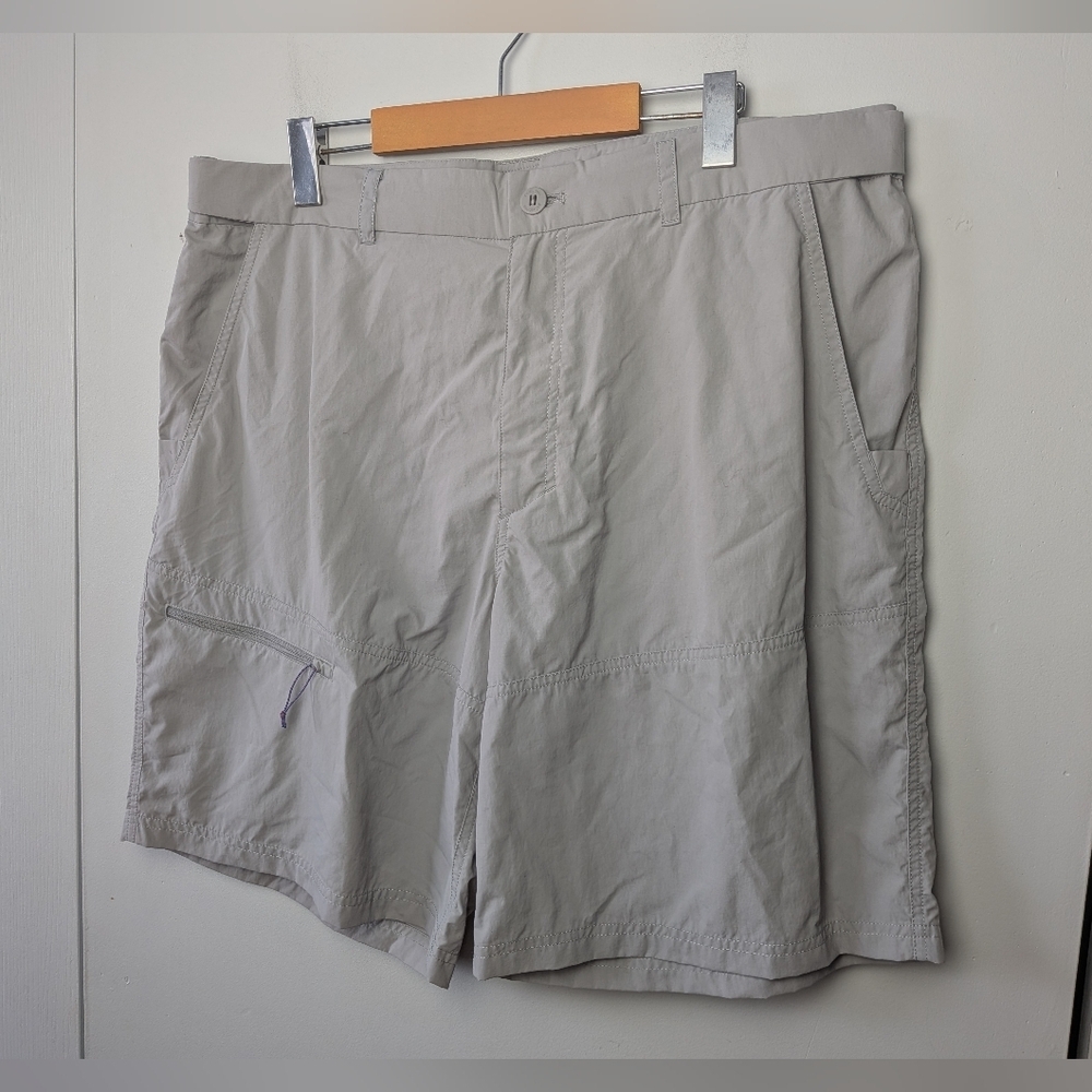 PATAGONIA Men Outdoor Short 100% Recycled Nylon Gray Color Size XL 4 Pockets